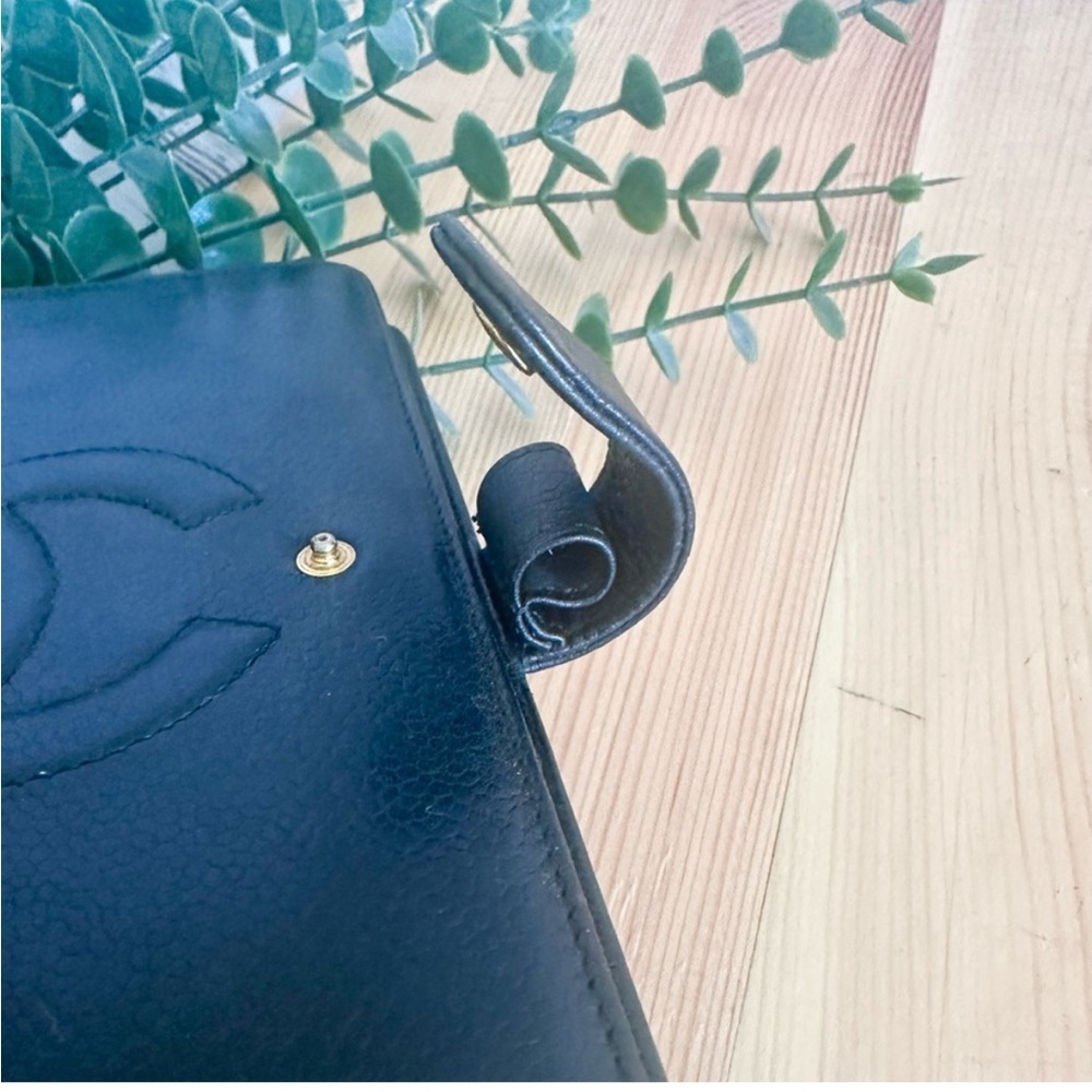 CHANEL Caviar Leather large agenda with generic paper black/green color - Picture 4 of 9